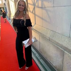 Meet your Posher, Caroline